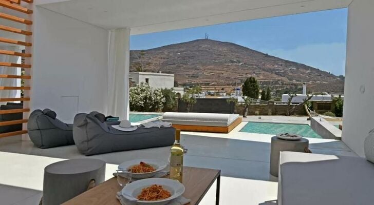 Tinos Blend Suites