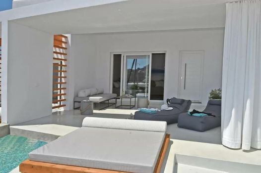 Tinos Blend Suites