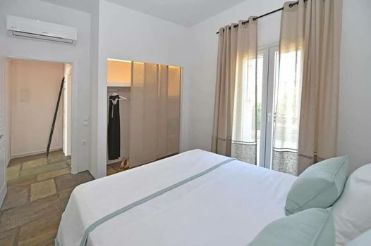 Tinos Blend Suites