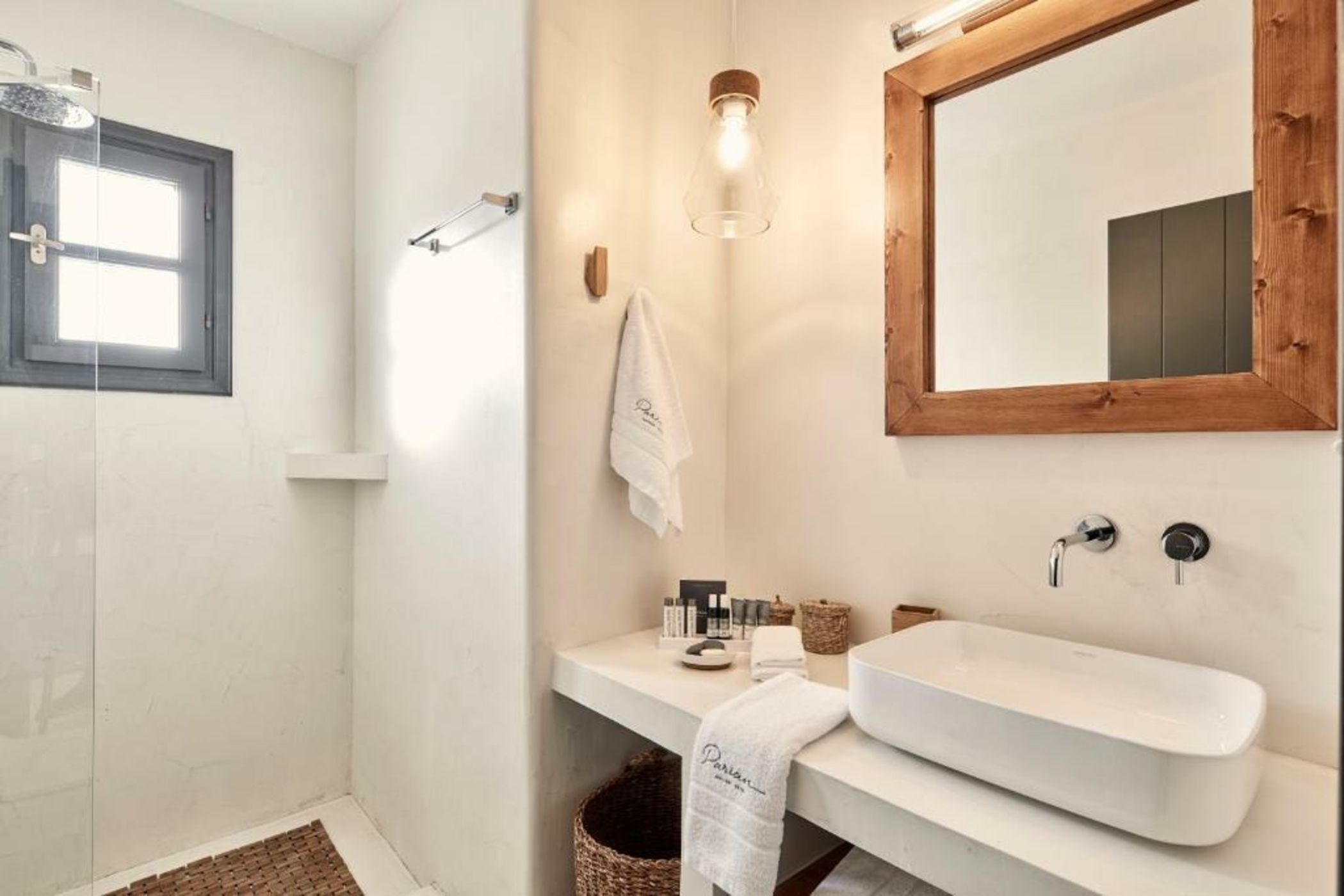 Parian Boutique Hotel