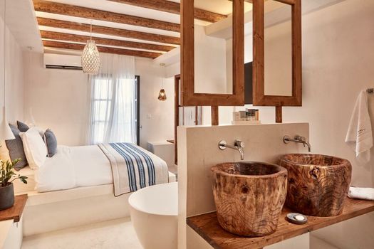 Parian Boutique Hotel