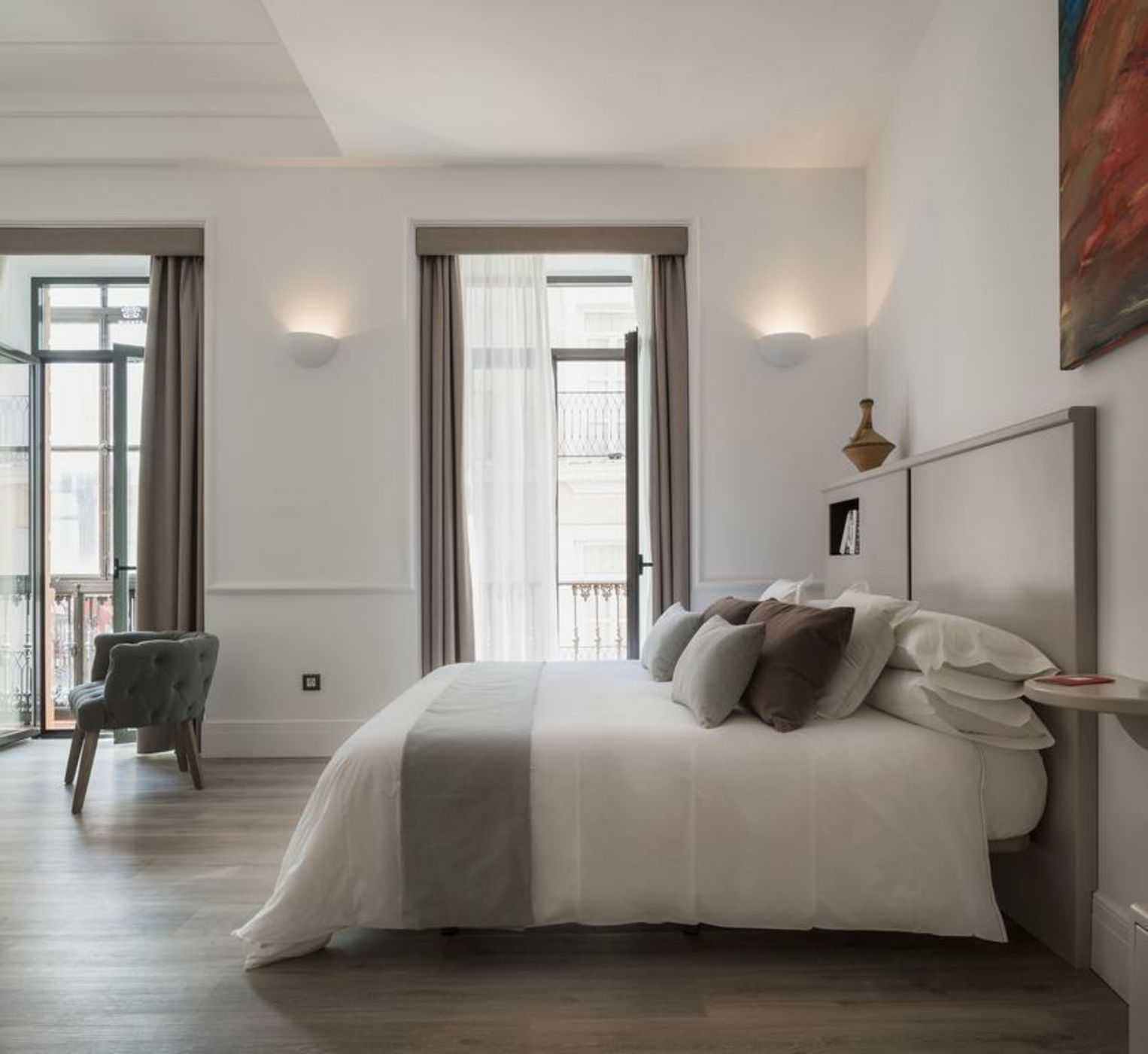 Puerta Catedral Holiday Suites