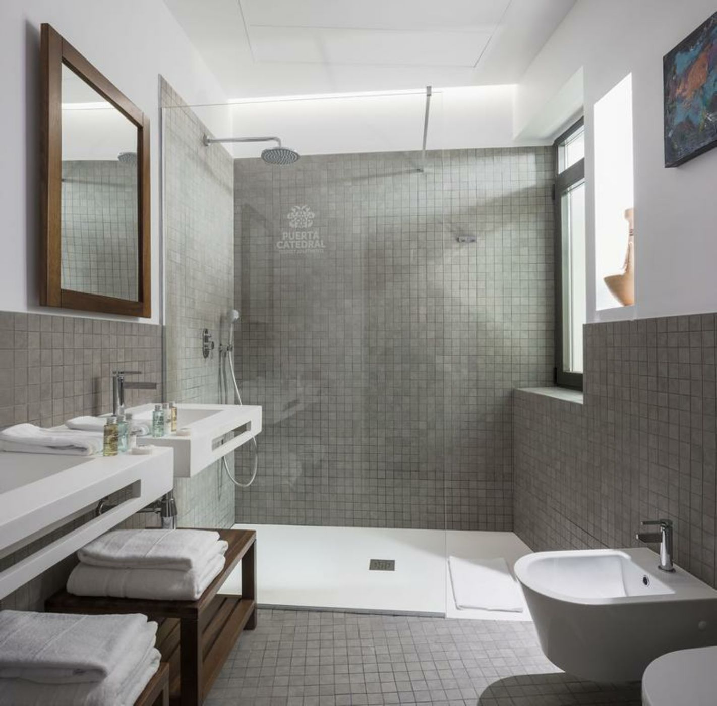 Puerta Catedral Holiday Suites