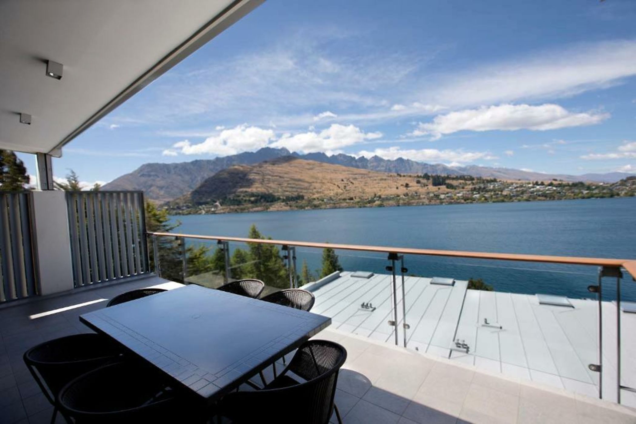 The Rees Hotel & Luxury Apartments