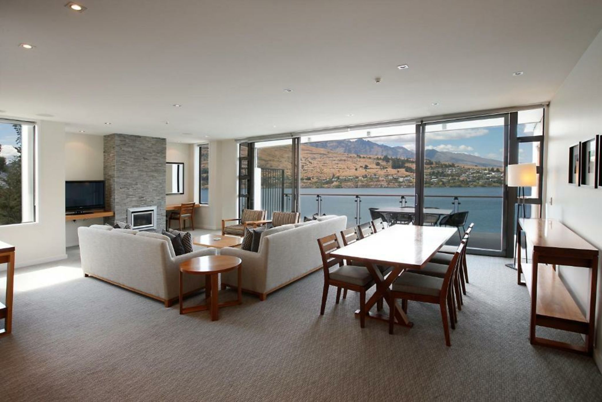 The Rees Hotel & Luxury Apartments