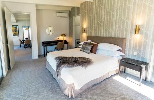 The Rees Hotel & Luxury Apartments