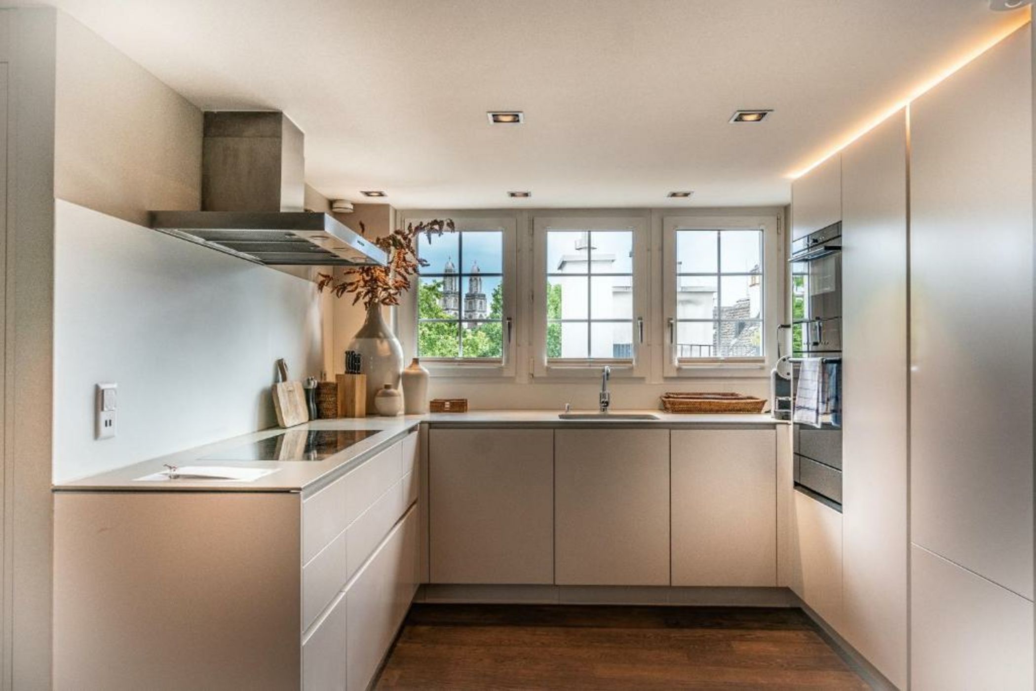 Le Bijou LQ80 Jacuzzi Penthouse