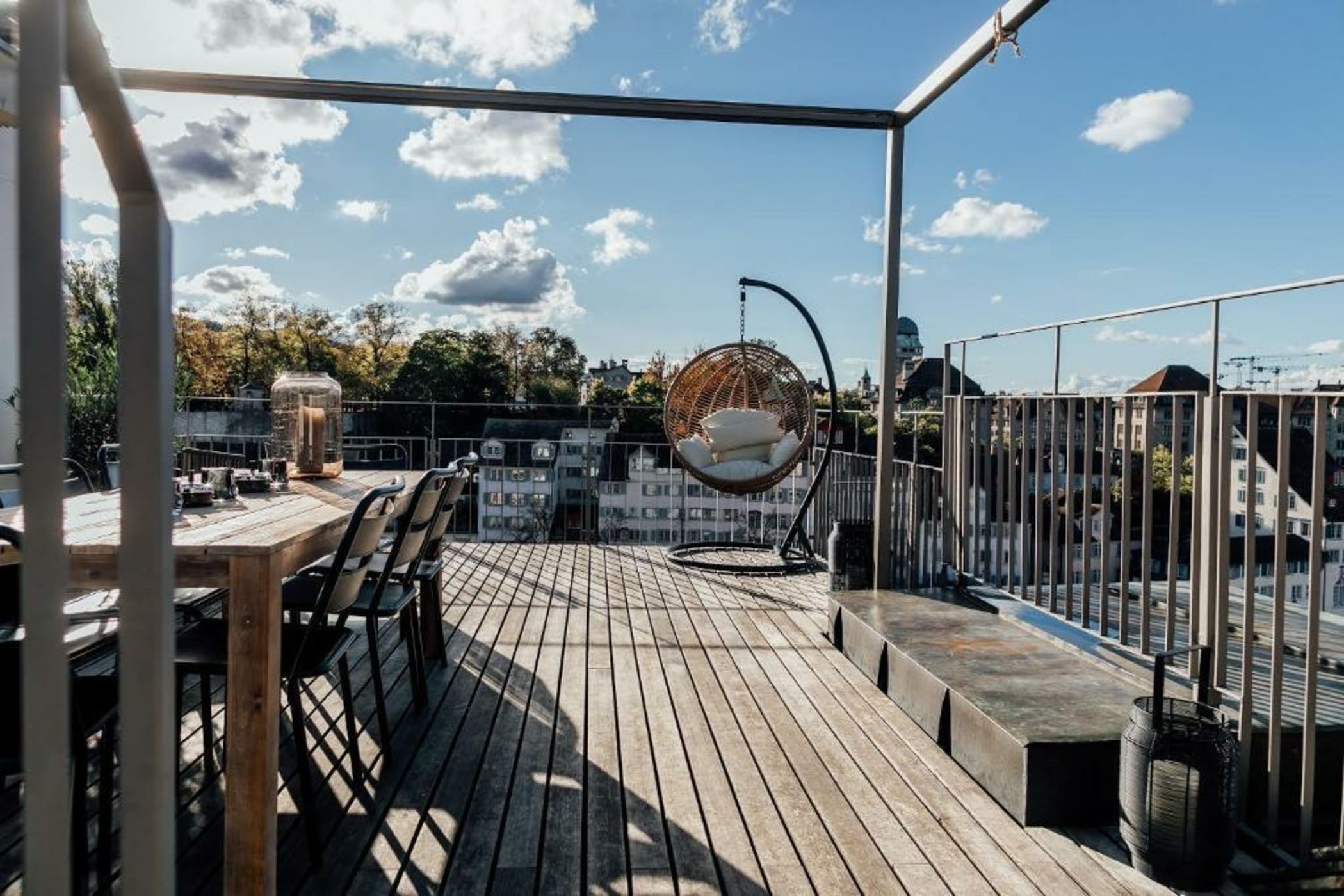 Le Bijou LQ80 Jacuzzi Penthouse