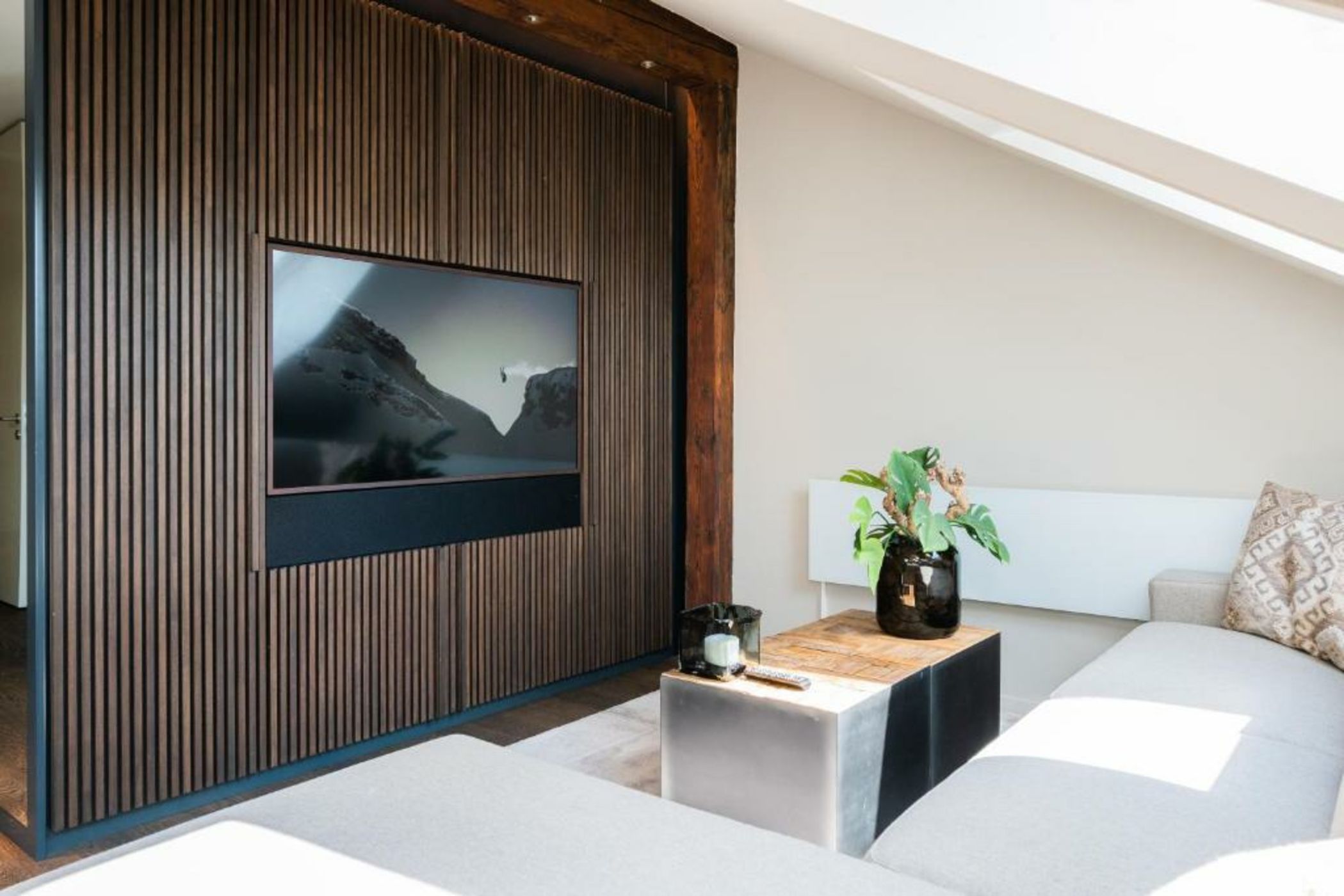 Le Bijou LQ80 Jacuzzi Penthouse