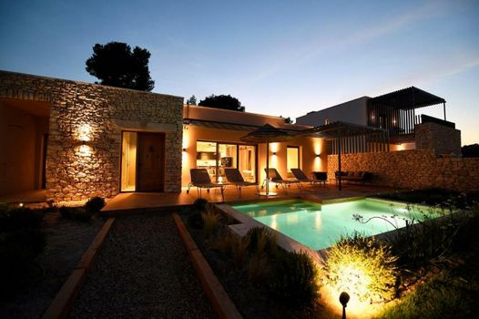 Les Loges En Provence 