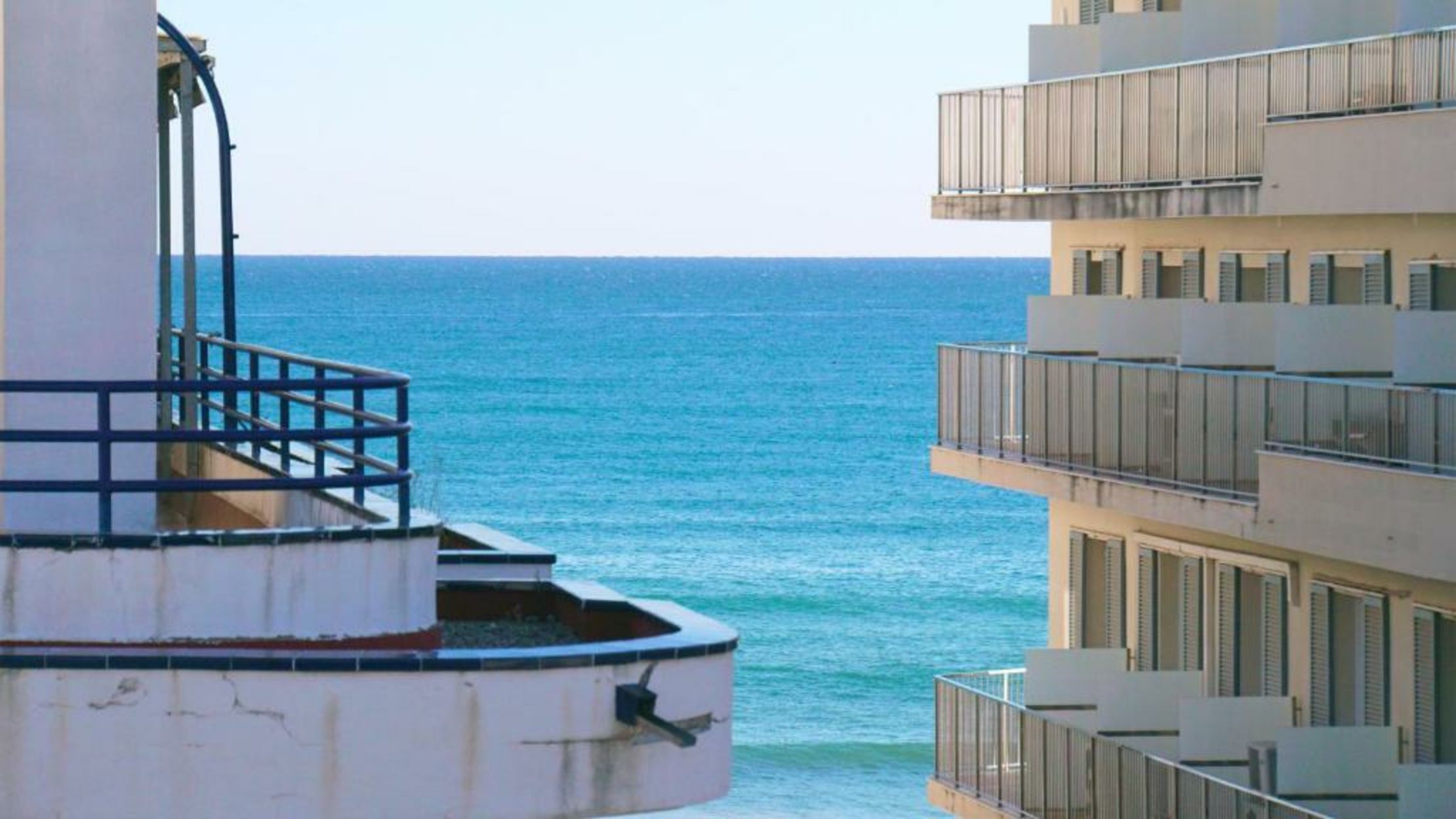 Beachstyle Penthouse by Hello Homes Sitges