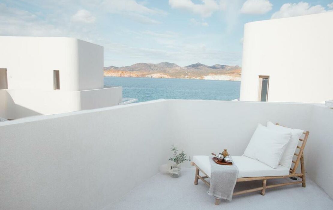 White Pebble Suites