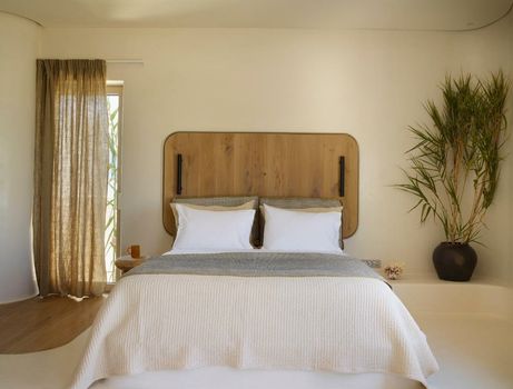 White Pebble Suites