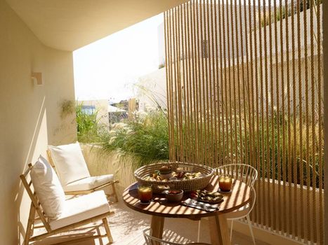 White Pebble Suites