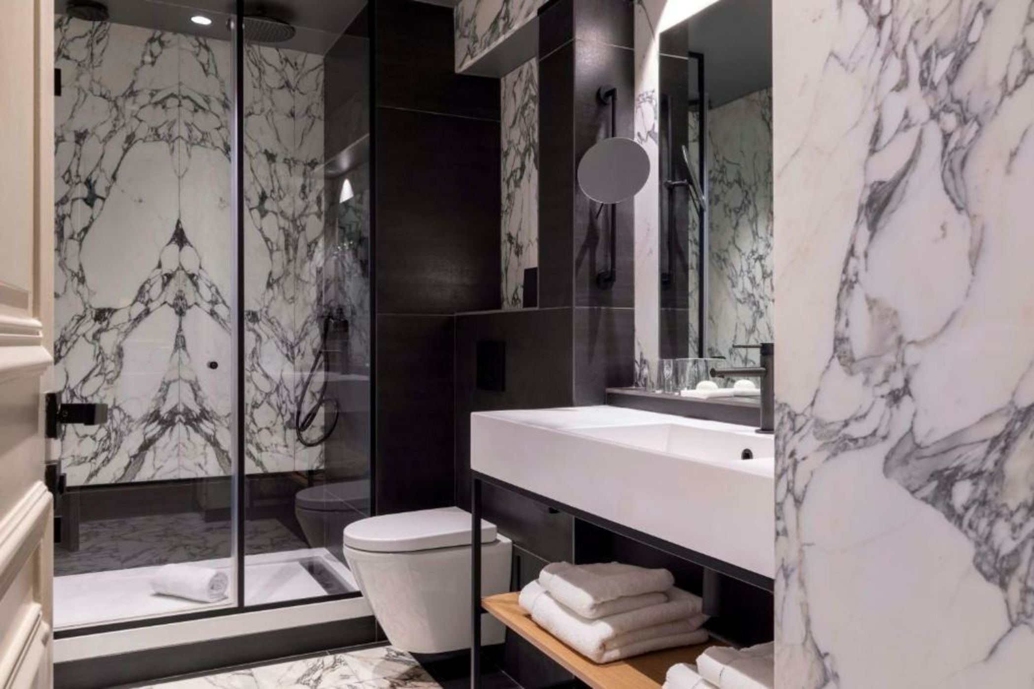 Victoria Palace Hotel