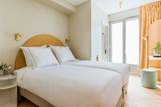 Hôtel AMI