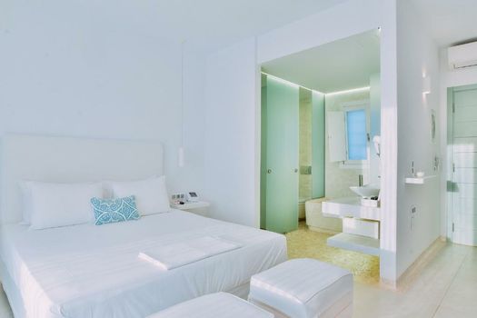 Schinoza Luxury Suites