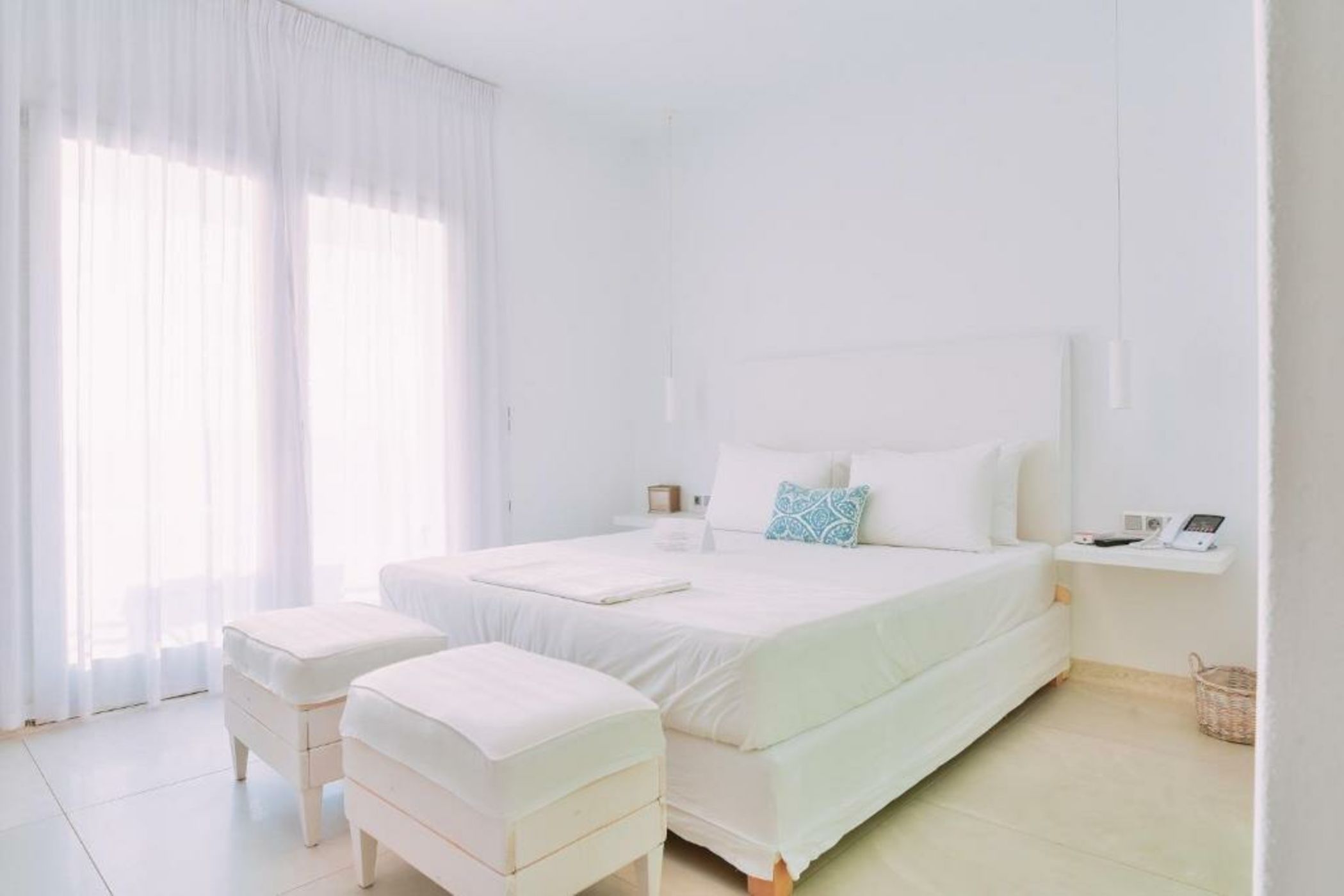 Schinoza Luxury Suites