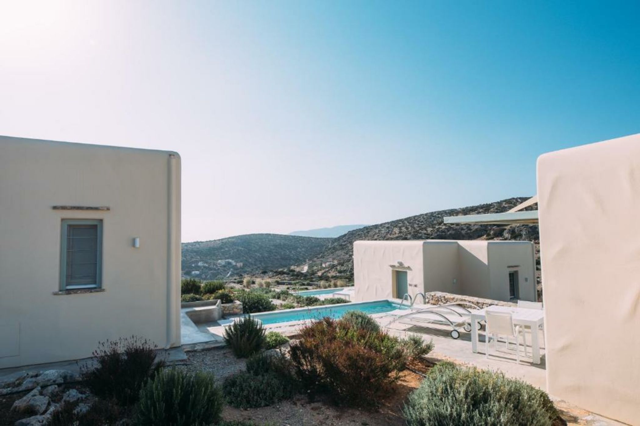 Schinoza Luxury Suites