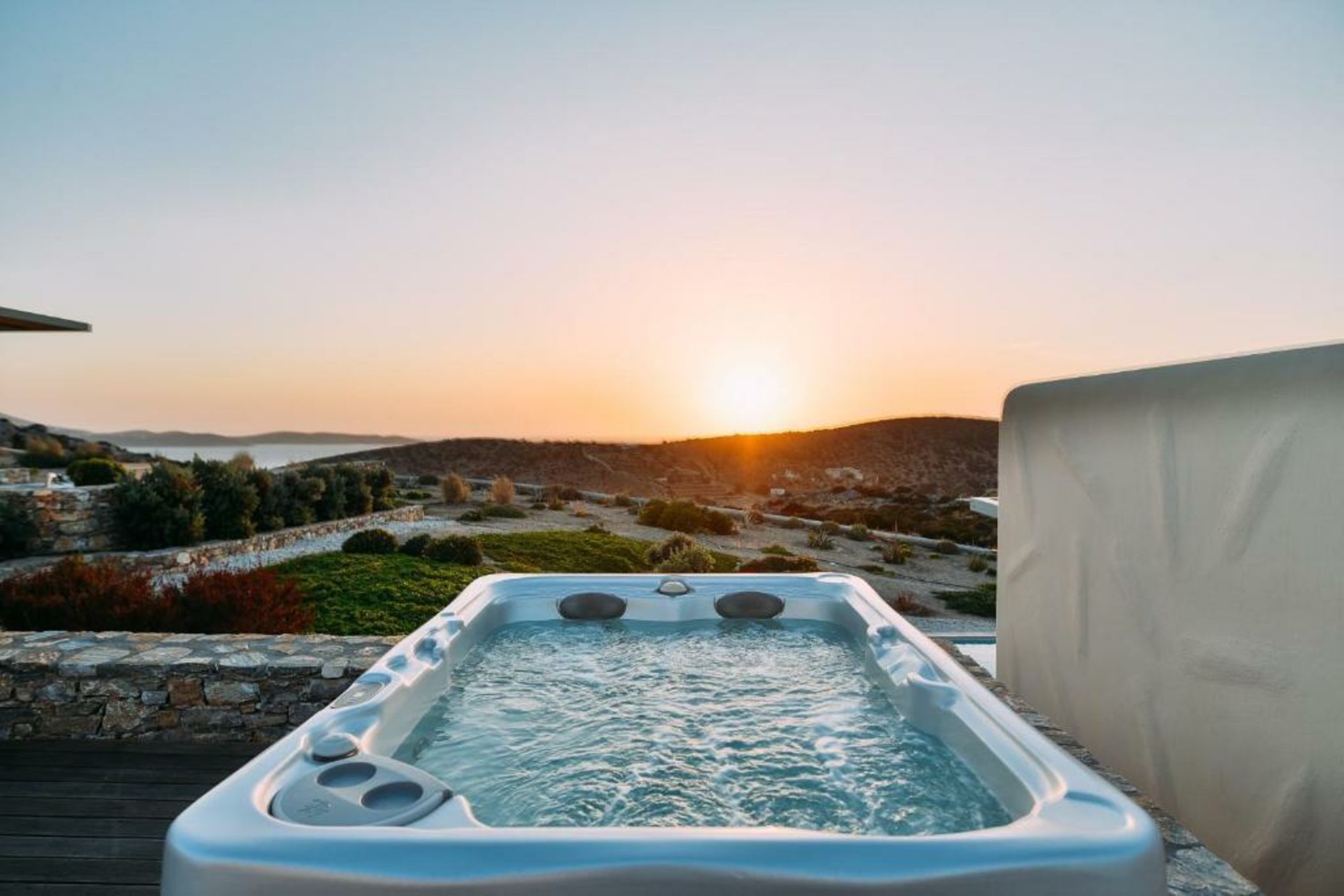 Schinoza Luxury Suites