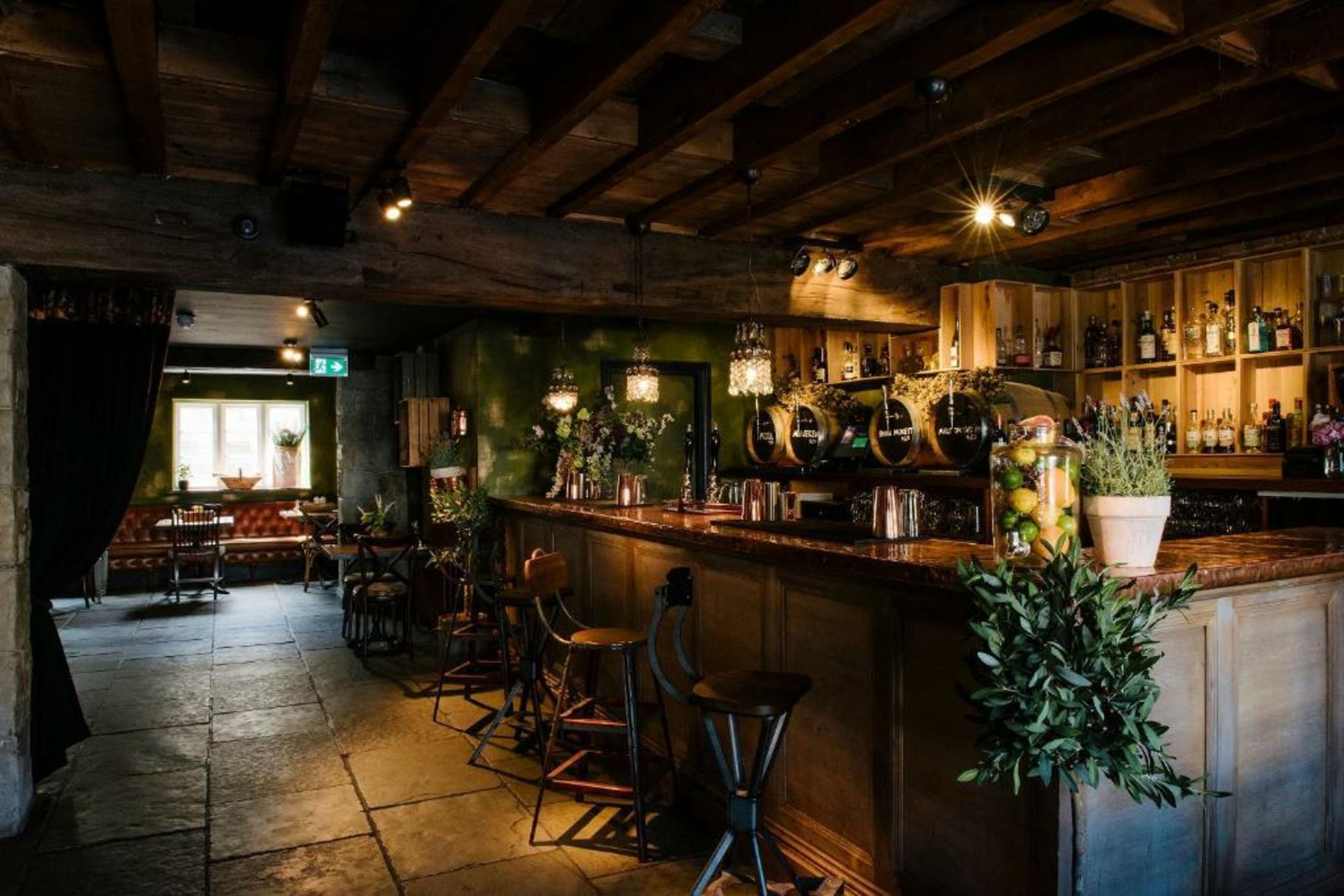 Le Petit Chateau & William de Percy