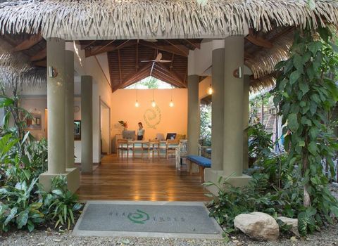 Olas Verdes Hotel