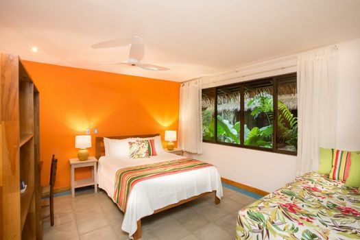 Olas Verdes Hotel
