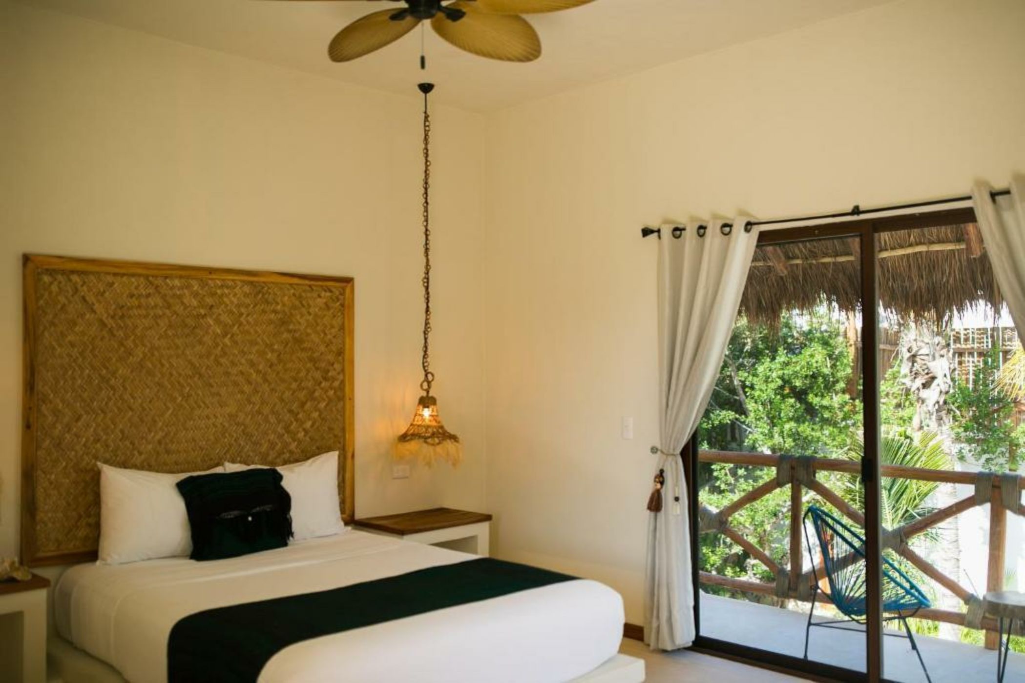 La Puerta Azul Beachfront - Adults Only