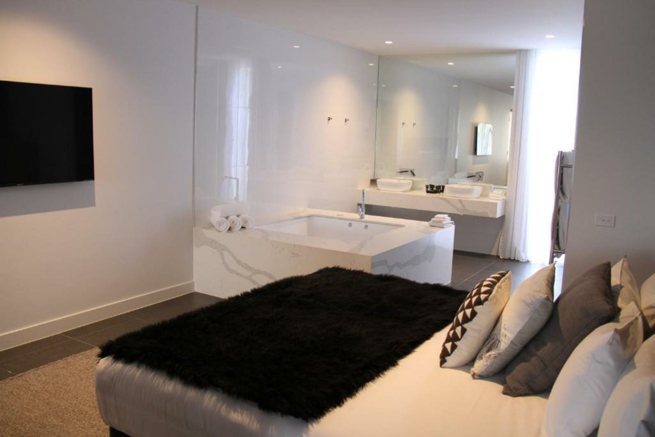 Hepburn Springs Escape