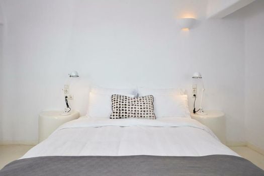 Cliff Side Suites