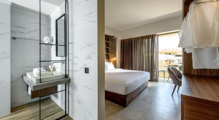 DOM Boutique Hotel