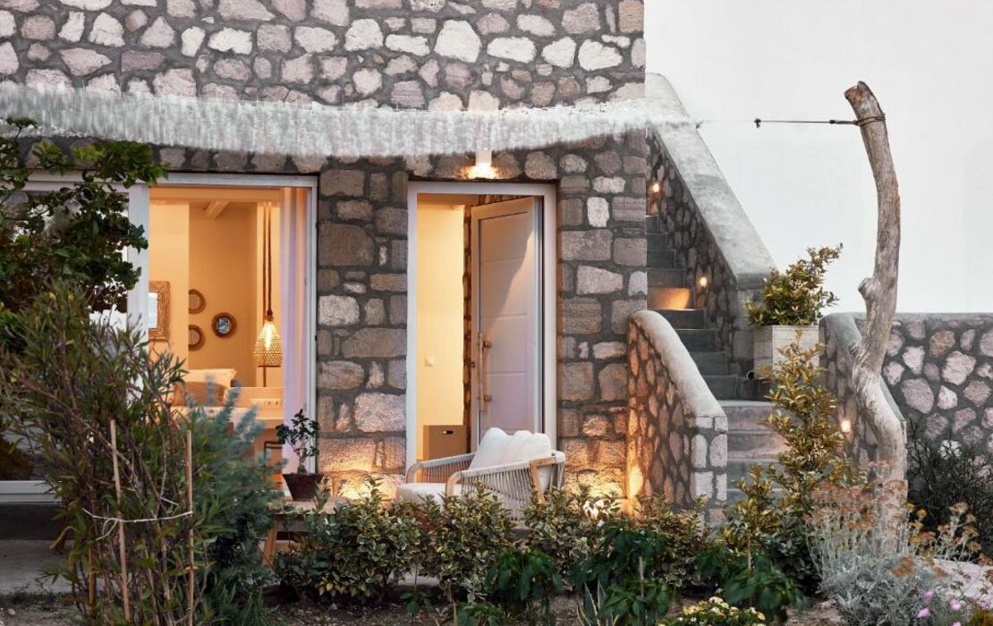Nirome Luxury Suites