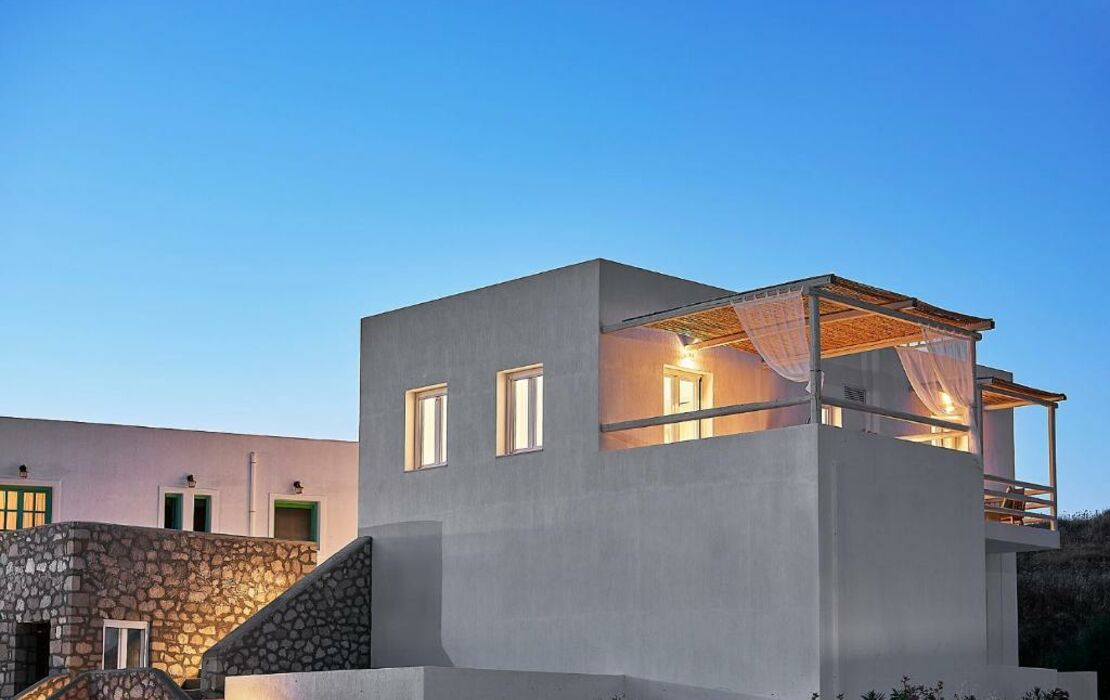 Nirome Luxury Suites
