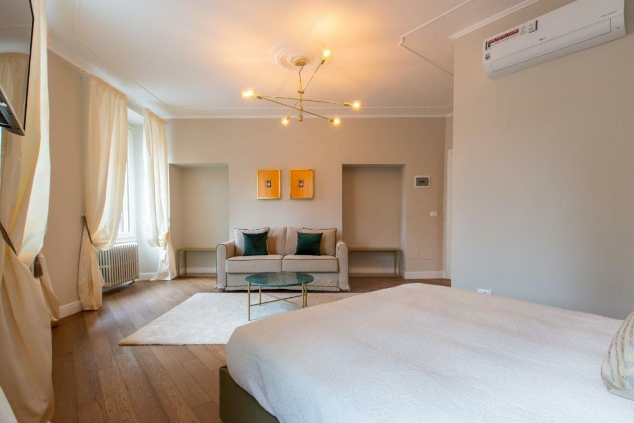 Corso Monforte Suites