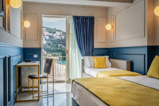 Hotel Mary