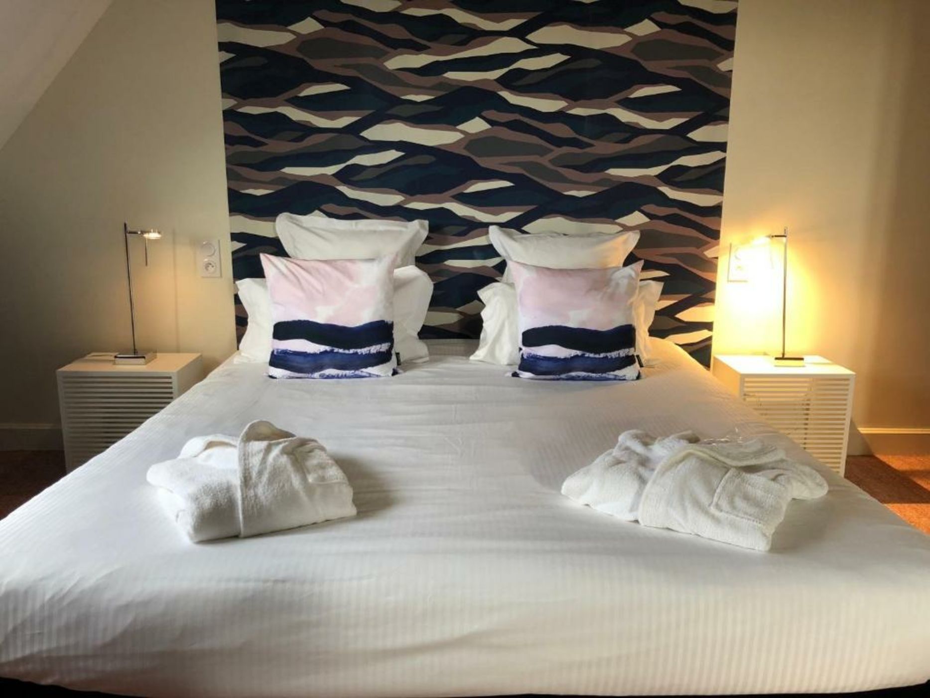 Castel de Très Girard - Les Collectionneurs