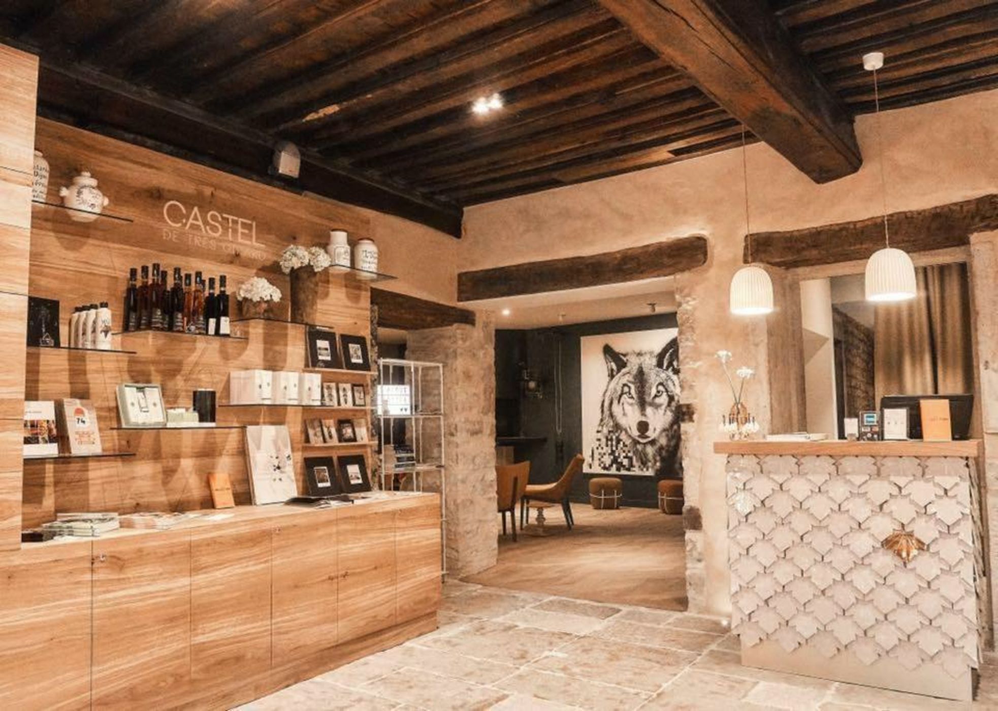 Castel de Très Girard - Les Collectionneurs