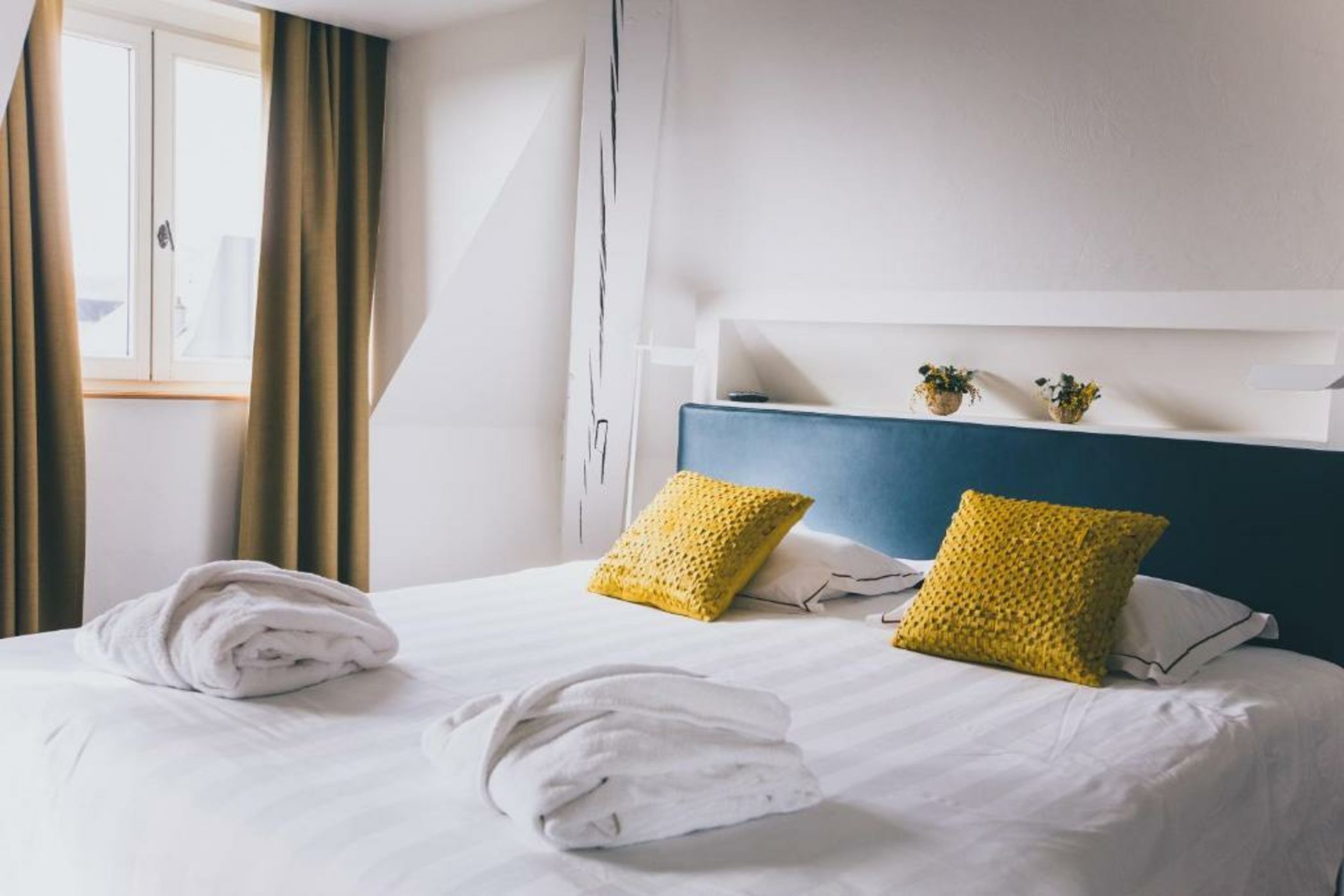 Castel de Très Girard - Les Collectionneurs