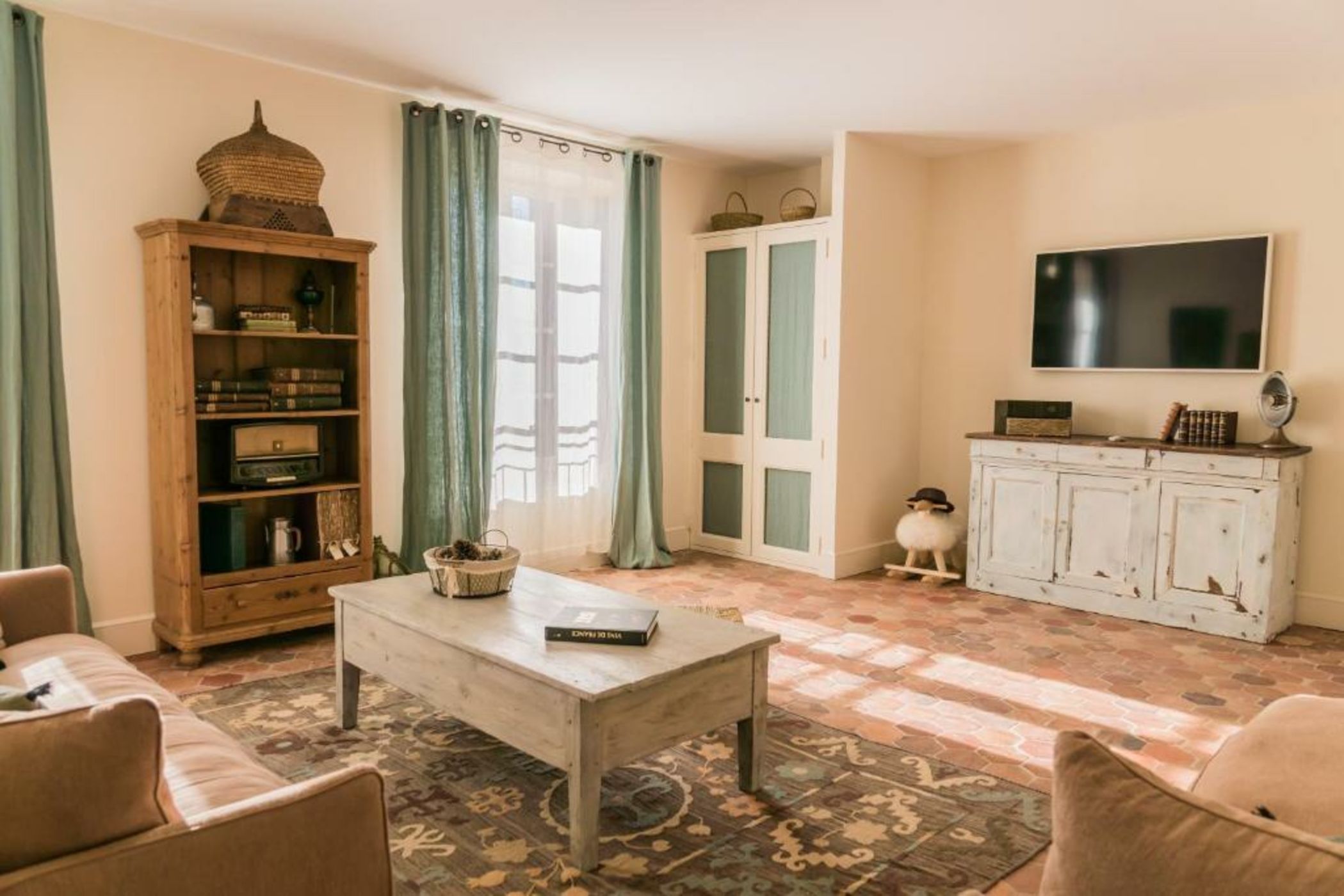 Château Saint Roux Le Luc-Le Cannet des Maures