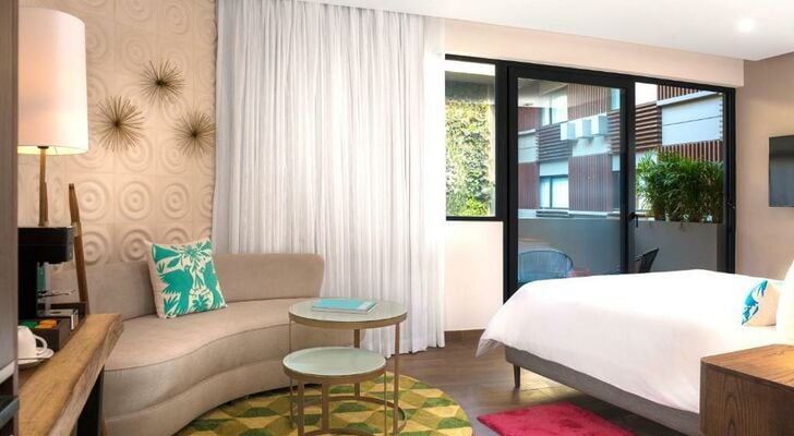 The Fives Downtown Hotel & Residences, Curio Collection by Hilton