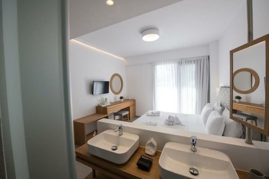Natura Luxury Boutique Hotel Skopelos