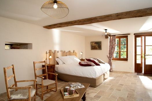 L'Hote Antique
