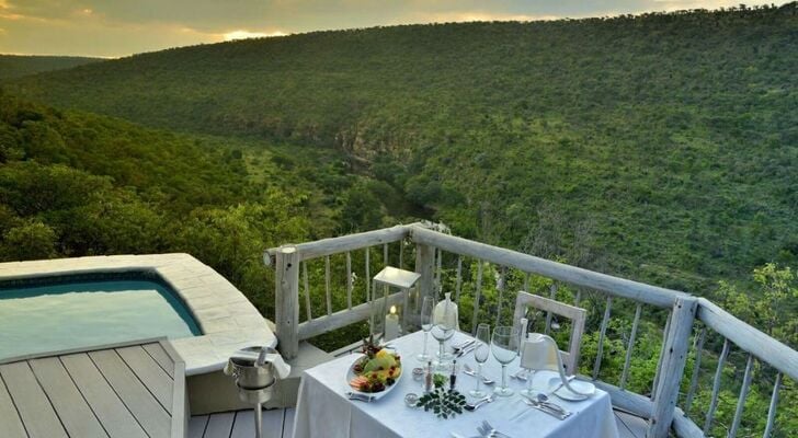 Clifftop Exclusive Safari Hideaway