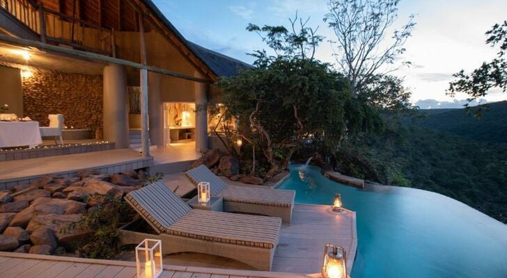 Clifftop Exclusive Safari Hideaway