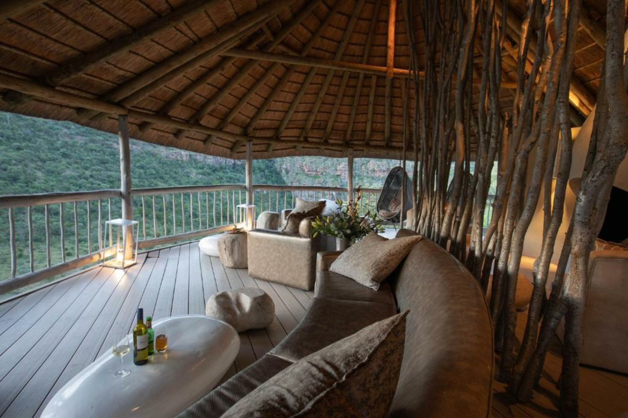 Clifftop Exclusive Safari Hideaway
