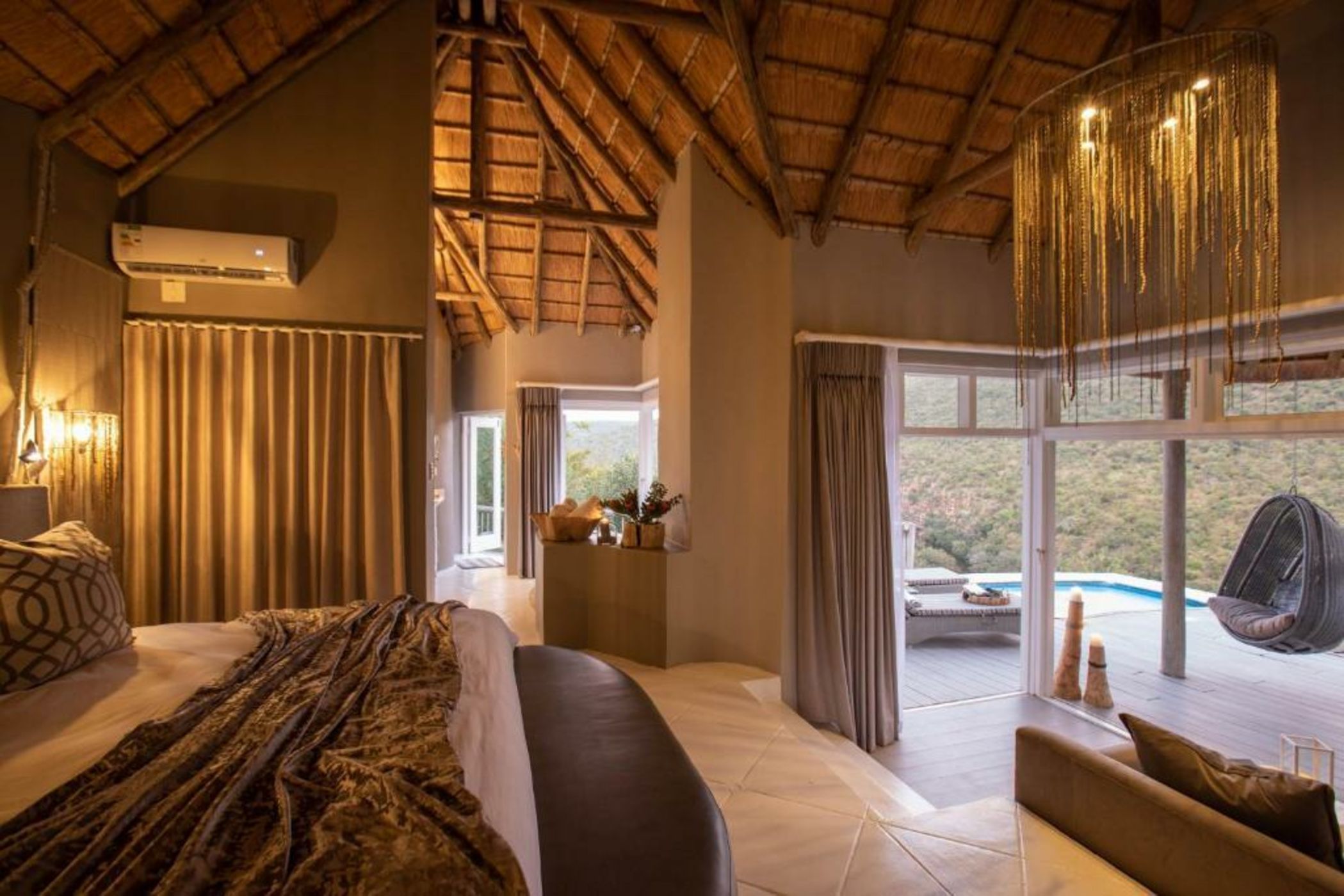 Clifftop Exclusive Safari Hideaway
