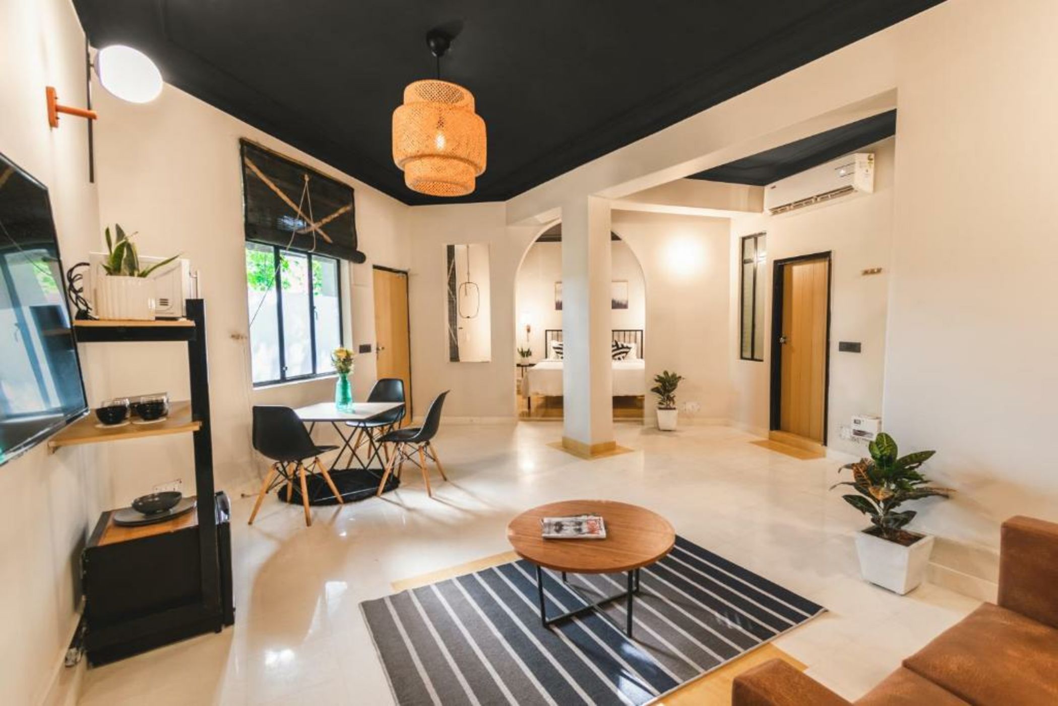 LetsBunk Poshtel-Boutique Hotel