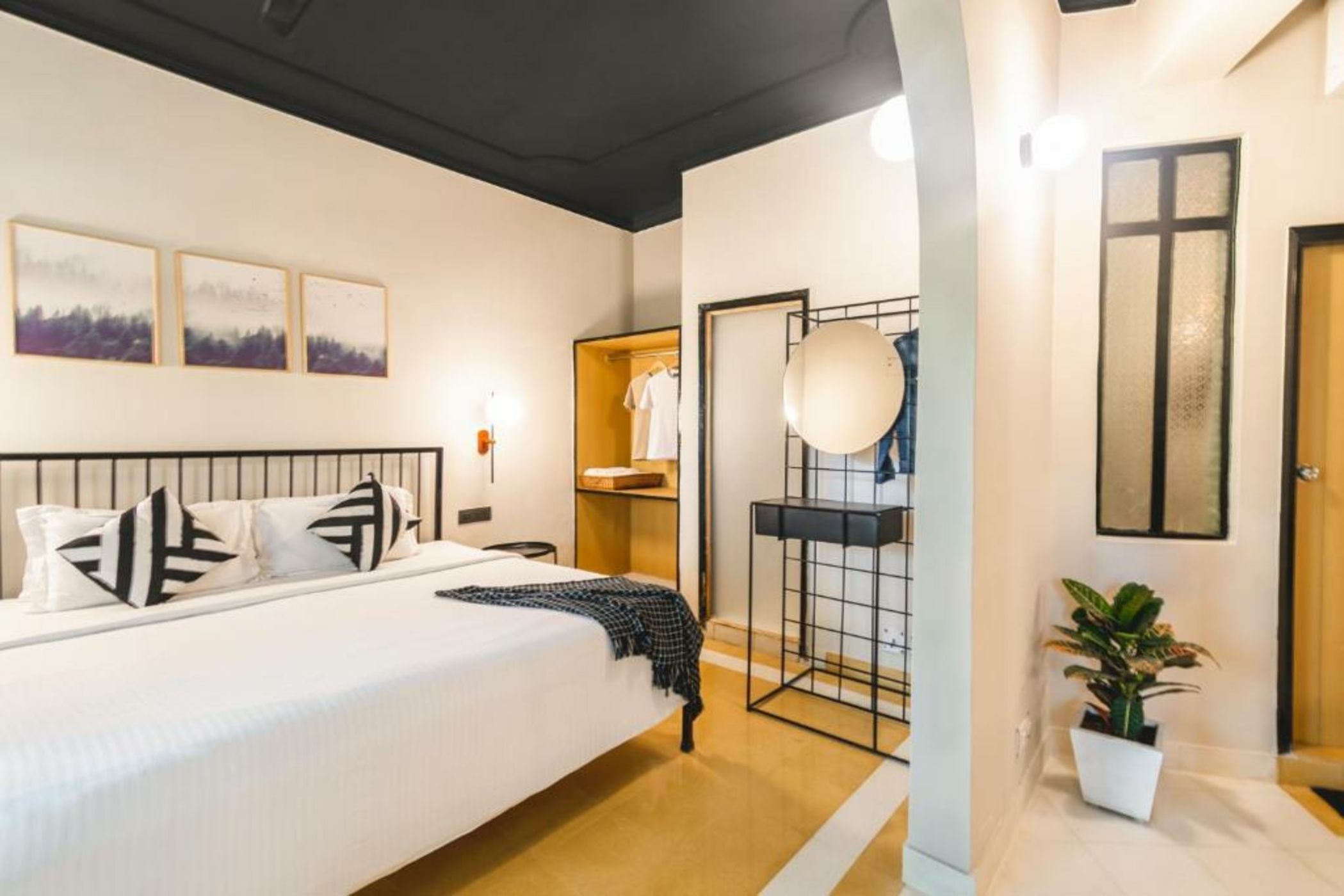 LetsBunk Poshtel-Boutique Hotel