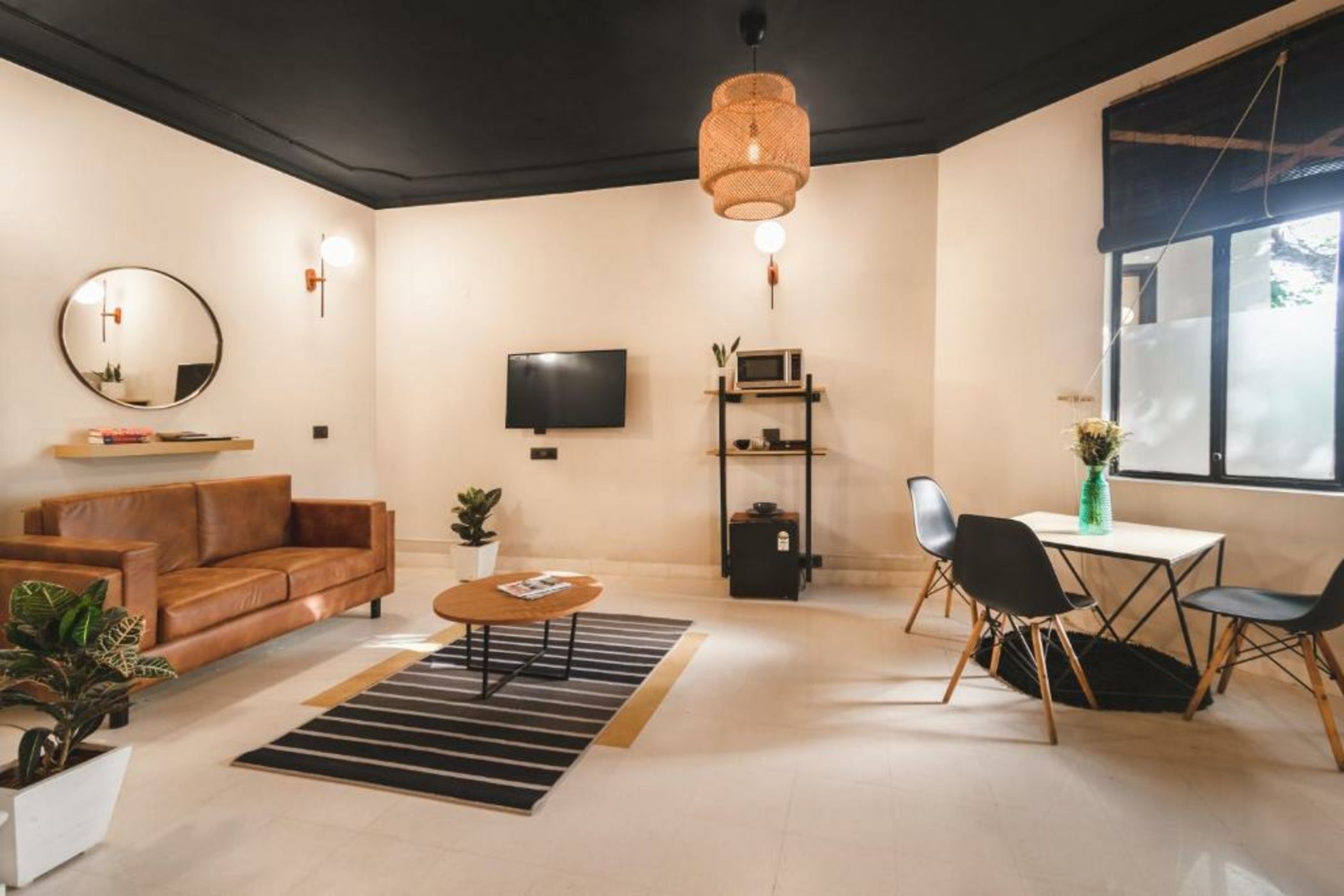 LetsBunk Poshtel-Boutique Hotel