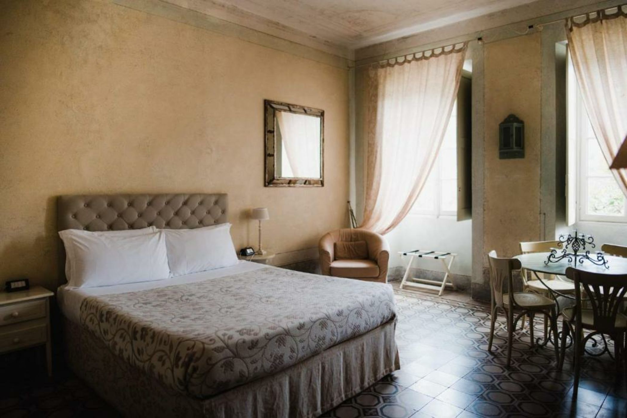 Regina Teodolinda Suites